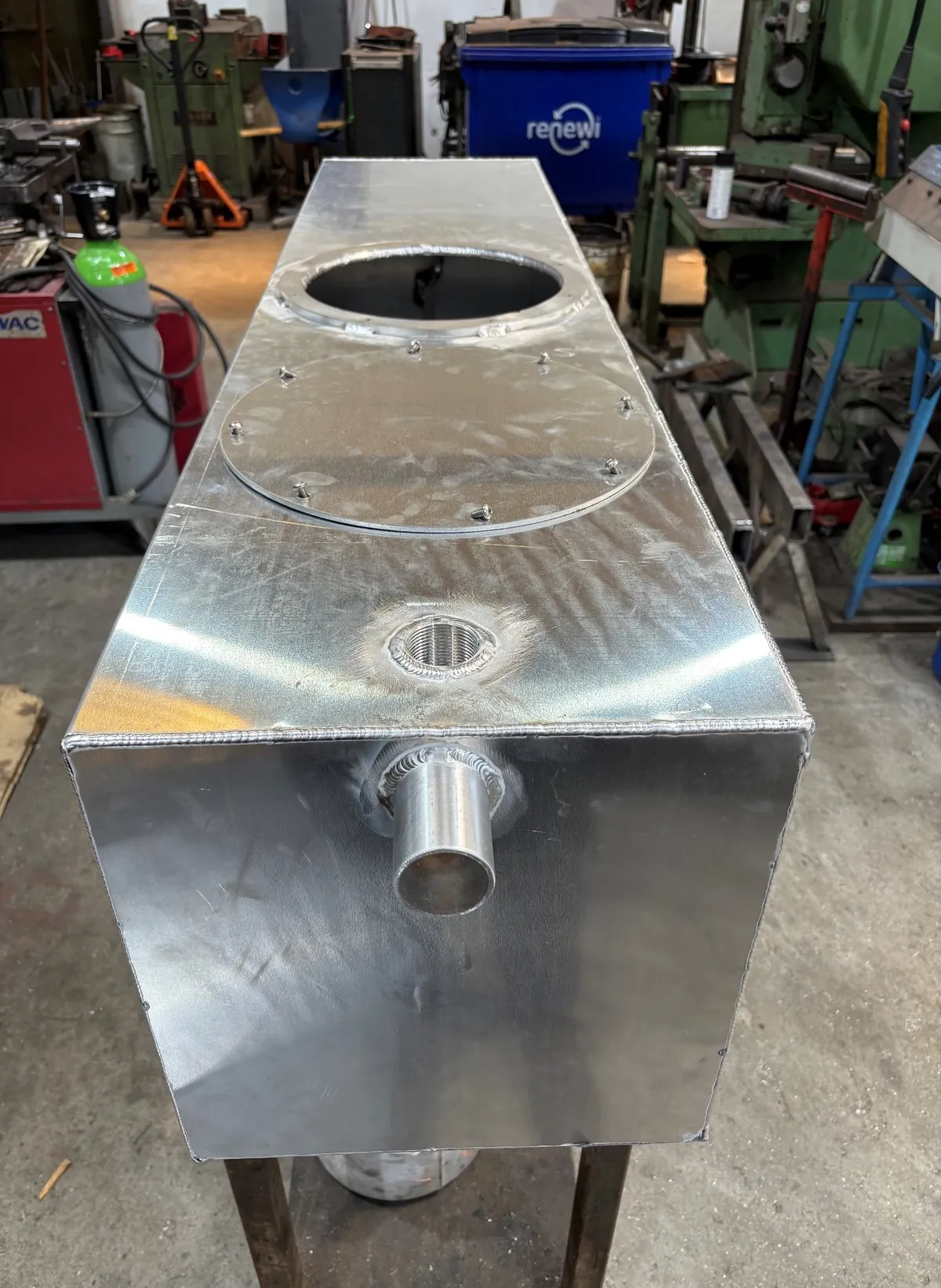 Aluminium watertank op maat gemaakt