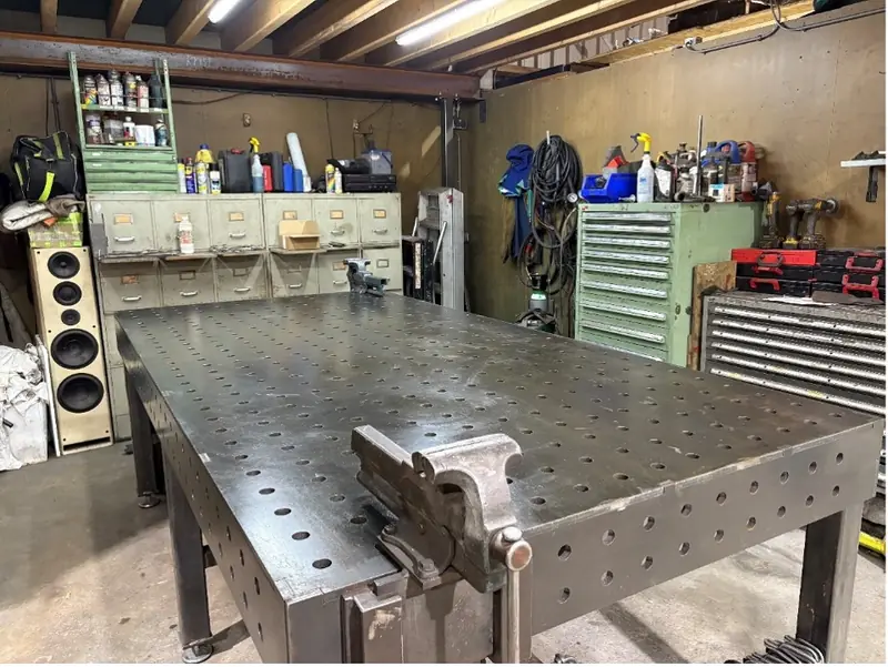 Kolomboormachine en draaibank voor precisiewerk